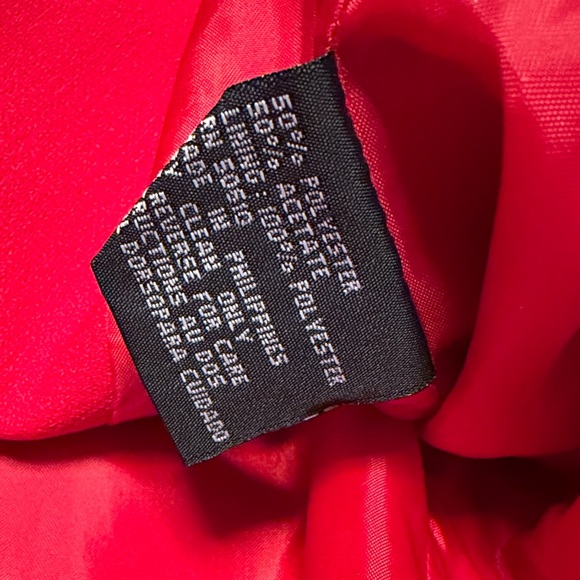 Kasper Red Blazer with Black Contrast Collar - Picture 6 of 11